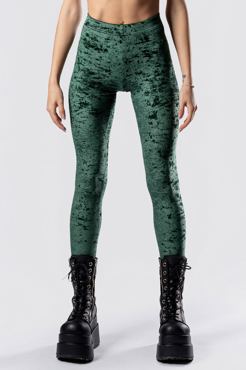 moss-babe-leggings-set-green-velvet-close-front-view