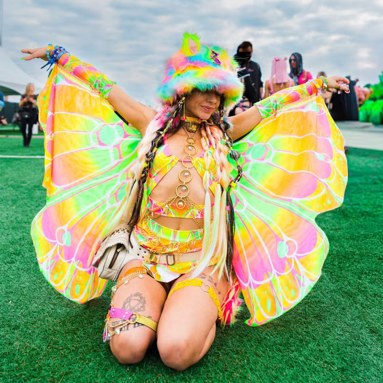 what to wear to Tomorrow land festival