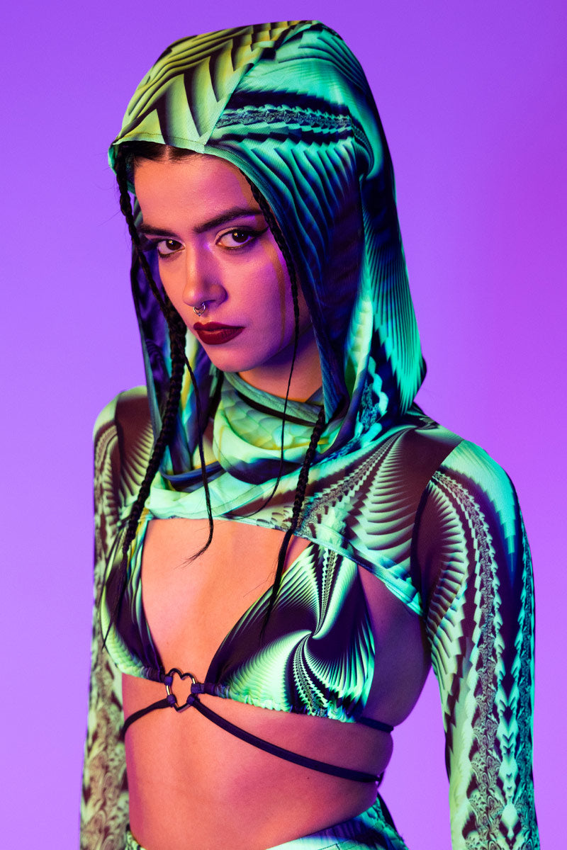 Acidia Rave Hood Close View