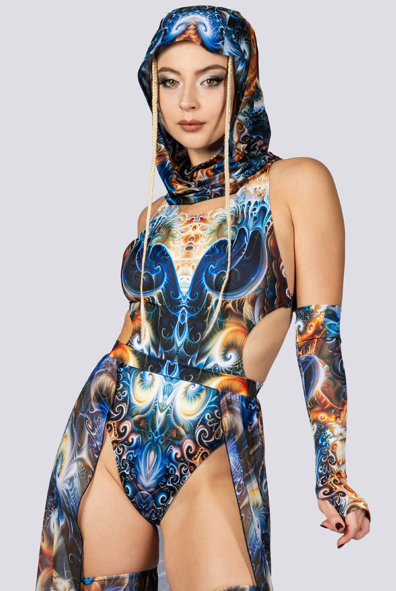 Atlantis Rave Hood Close Front View