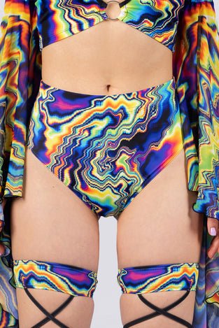 color-warp-booty-shorts-close-front-view