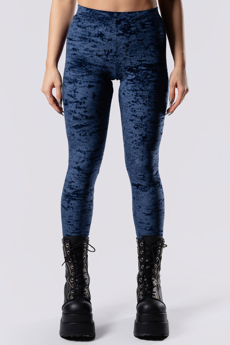 cosmic-indigo-leggings-set-blue-velvet-close-front-view