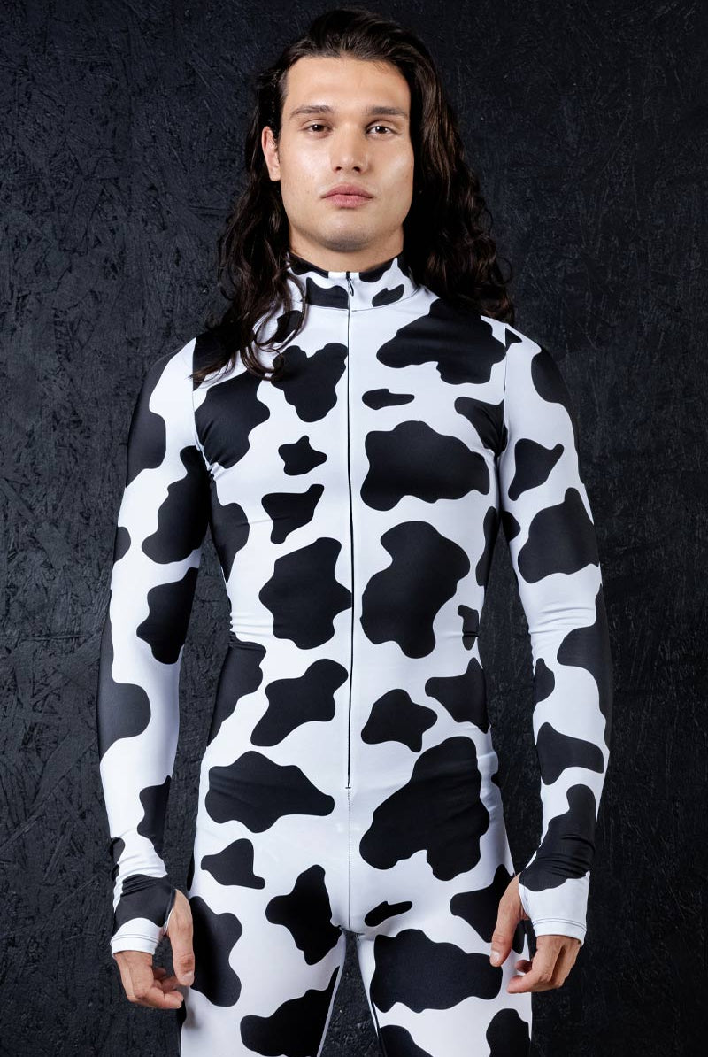 cow-men-costume-close-view
