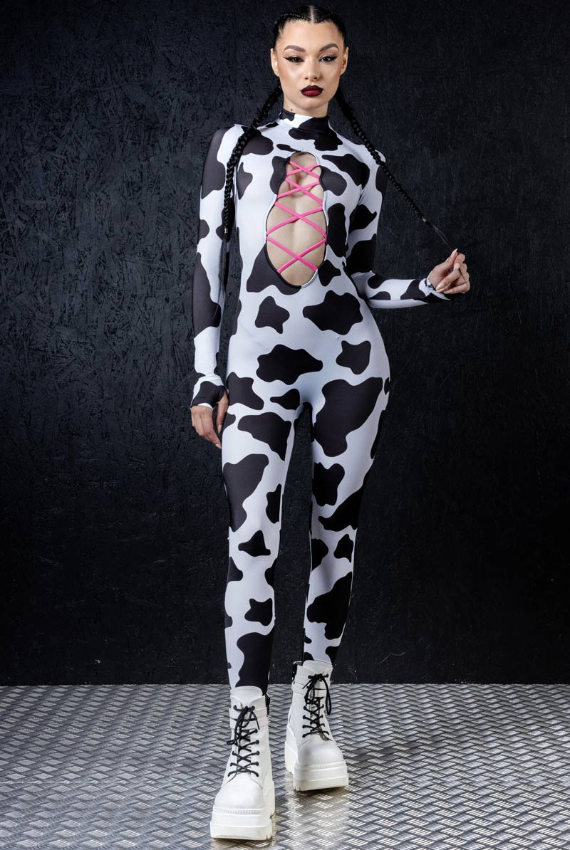 cow-open-front-costume-front-view