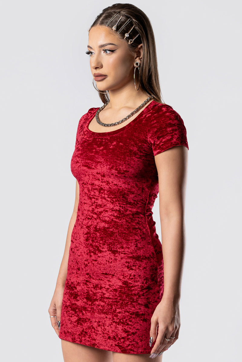 crimson-kiss-short-sleeve-bodycon-dress-red-velvet--side-view