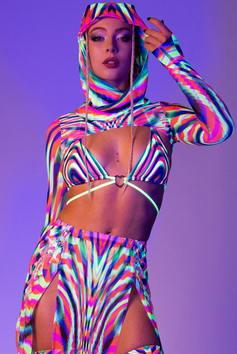 Delusion Rave Hood Close Full View