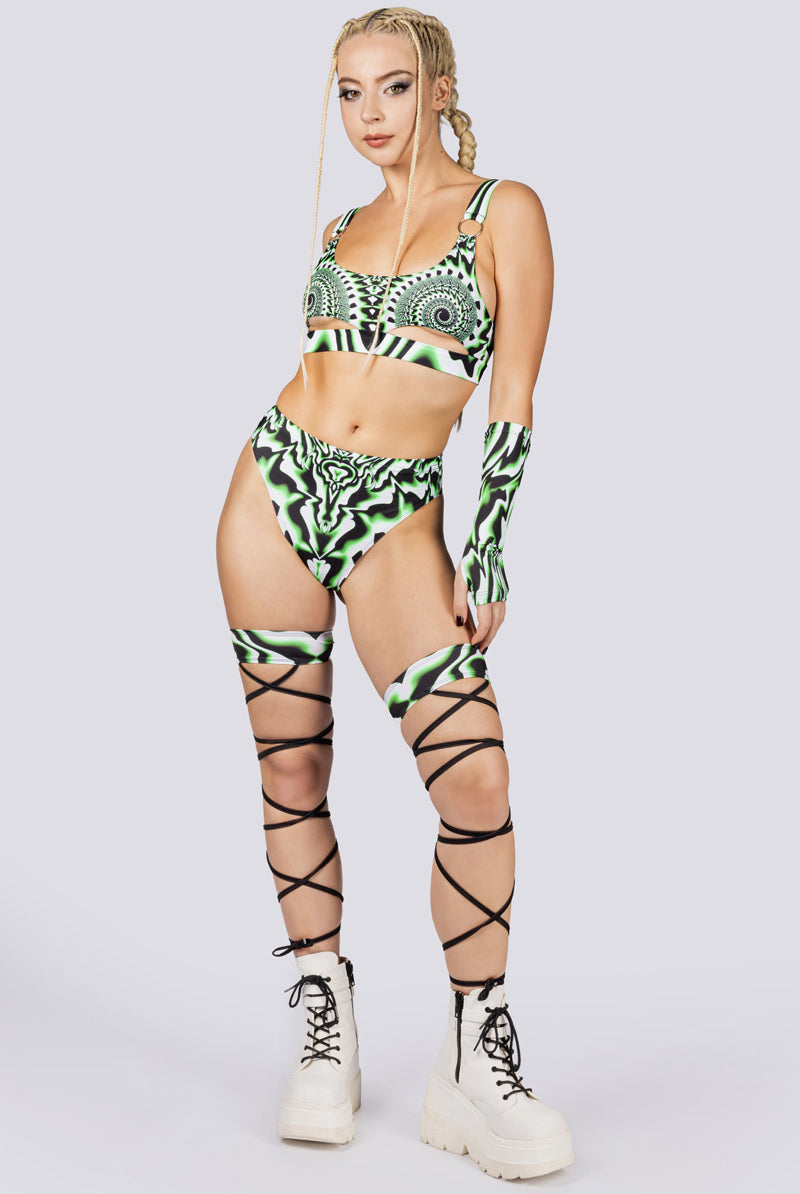 Energy Flow O-Ring Underboob Cutout Crop Top Front View