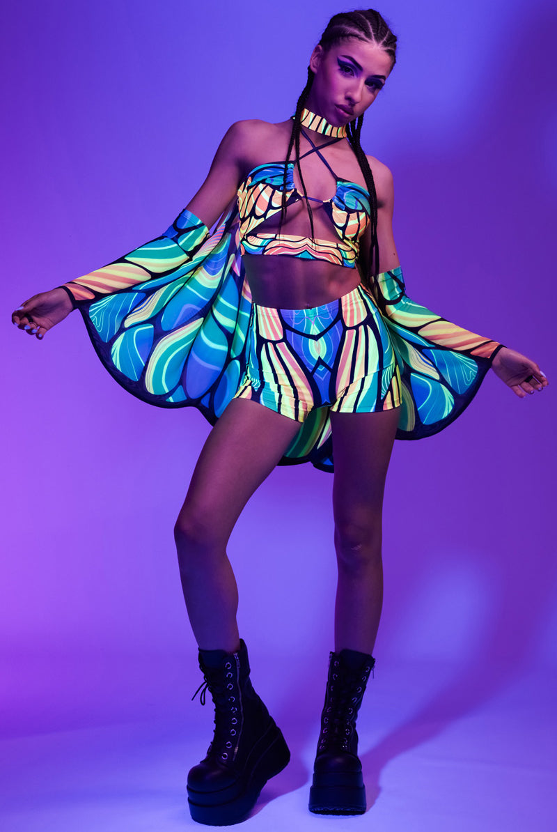 firefly-high-waisted-shorts-set-close-front-view-uv