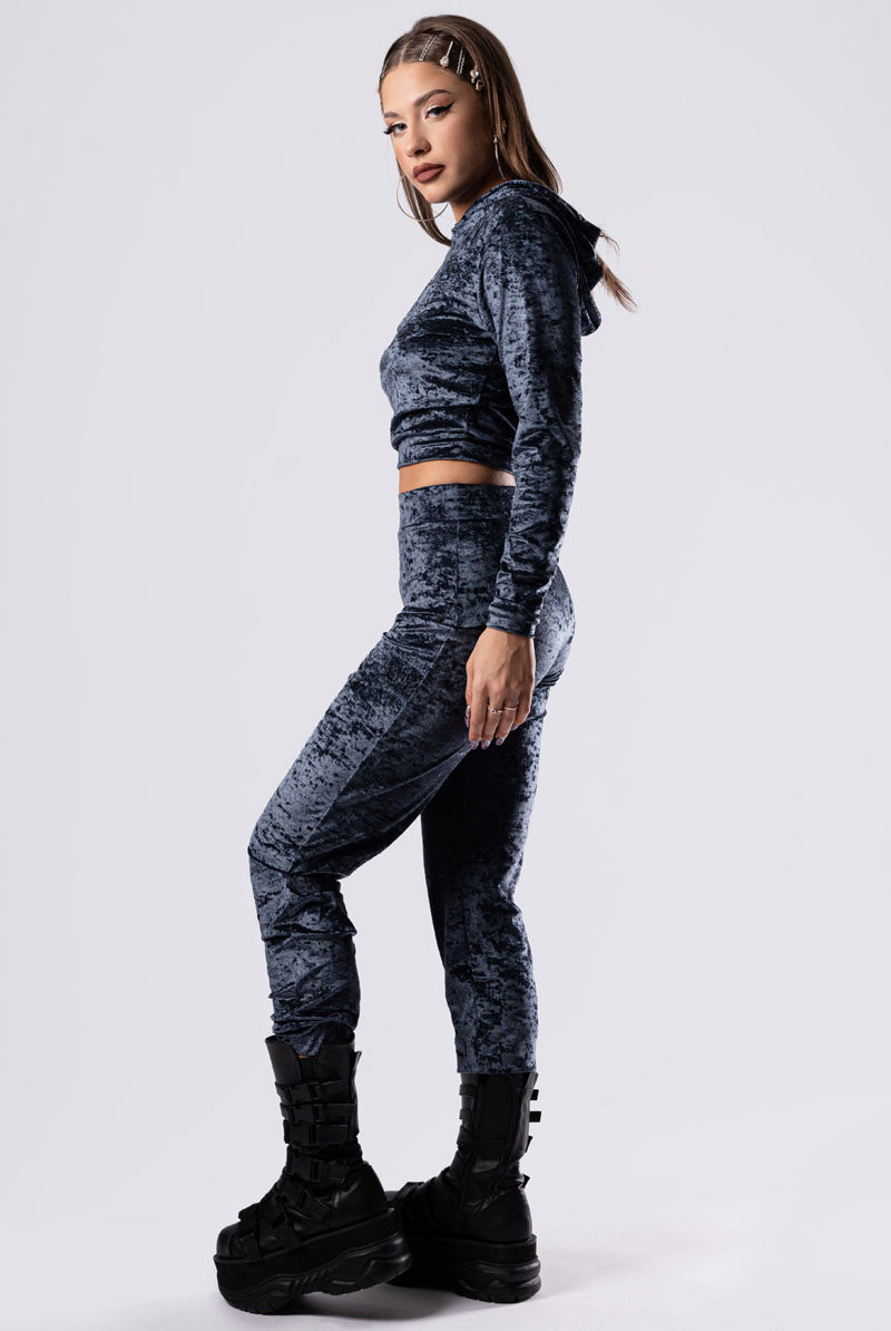 nightshade-joggers-blue-velvet-full-side-view