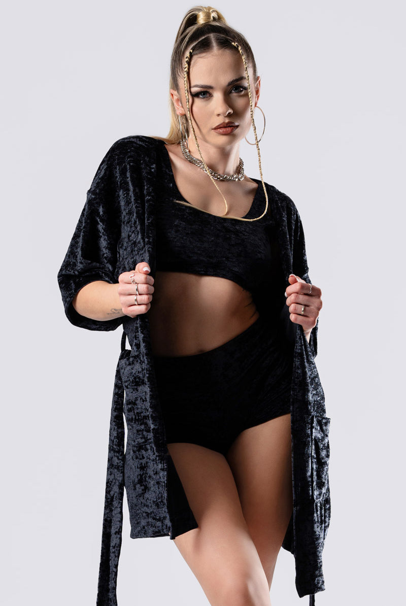 obsidian-muse-robe-close-front-view-black-velvet