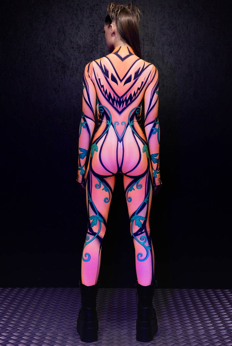 pumpkin-costume-back-view-uv