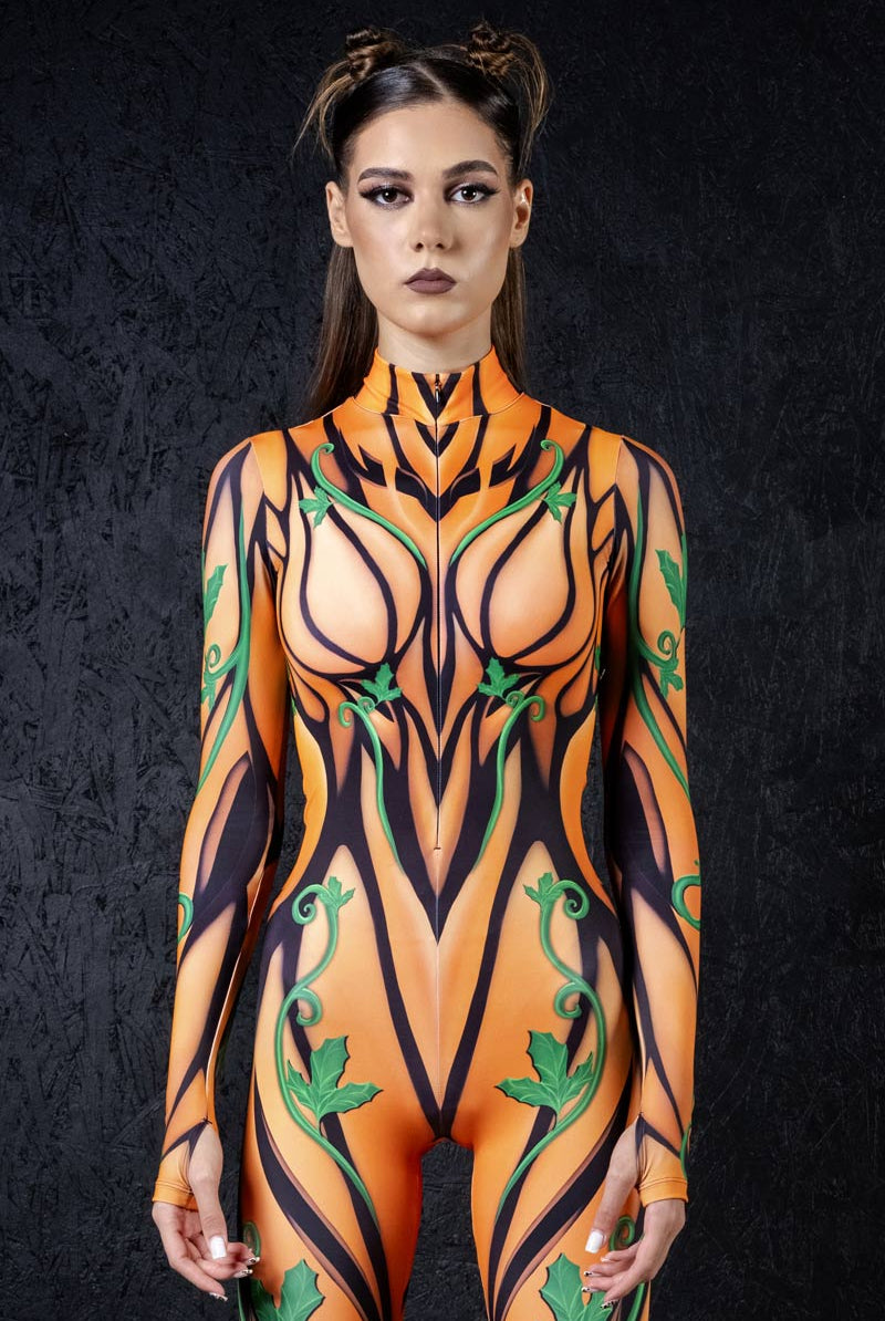 pumpkin-costume-close-view