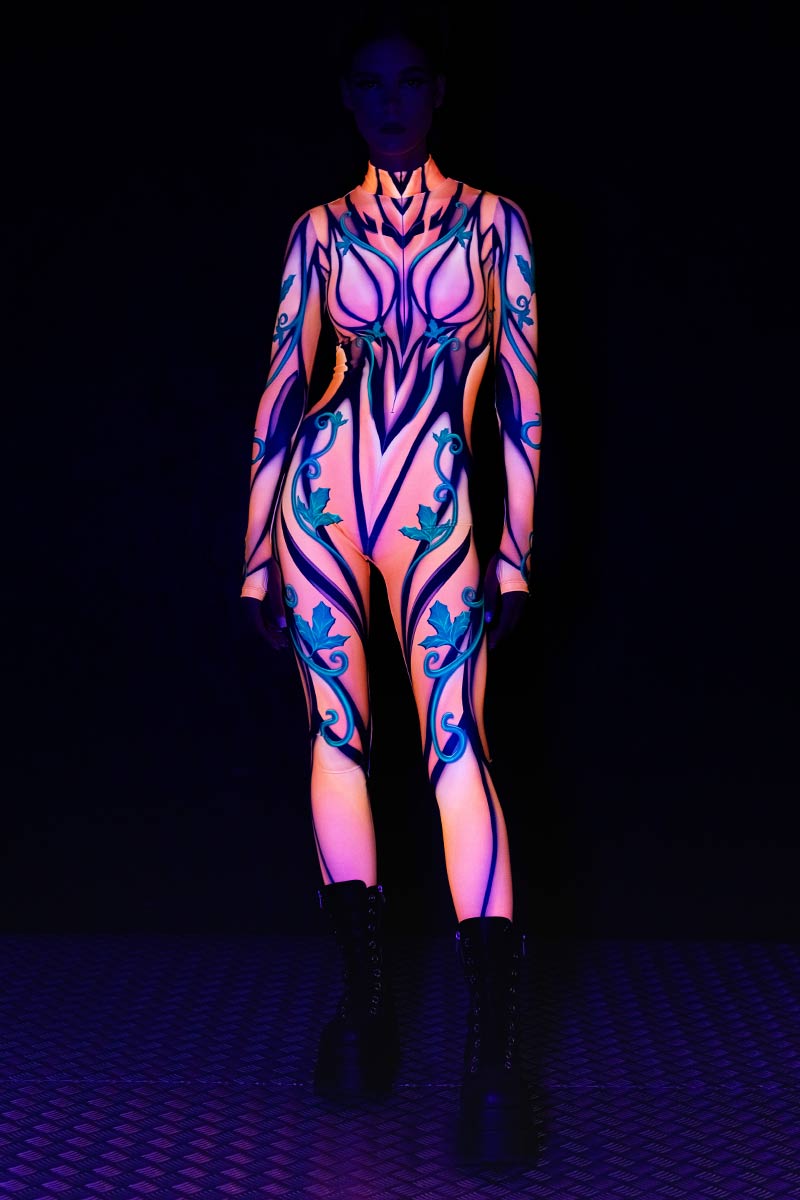 pumpkin-costume-front-view-uv