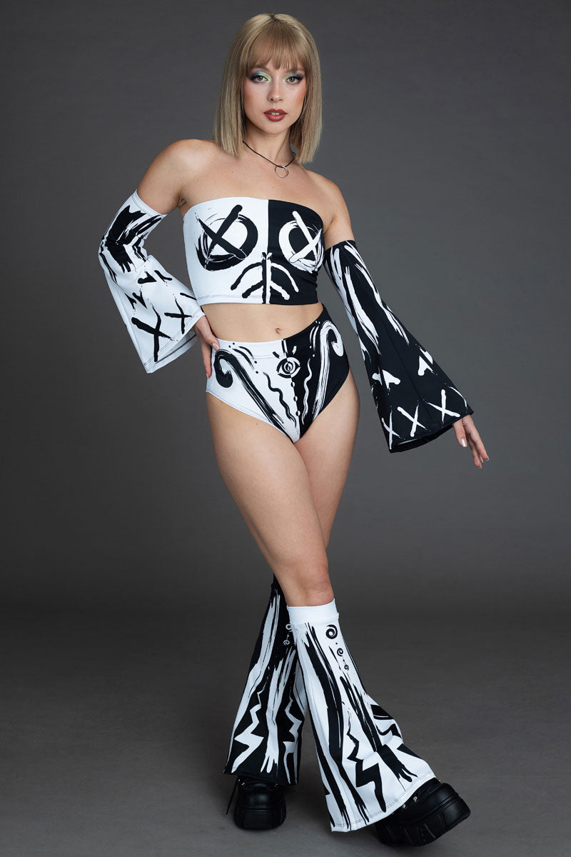 Shaman Dance Booty Shorts Set | Devil Walking