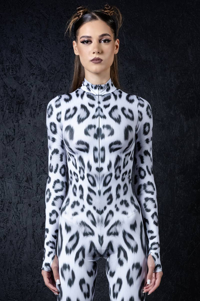 snow-leopard-costume-close-view