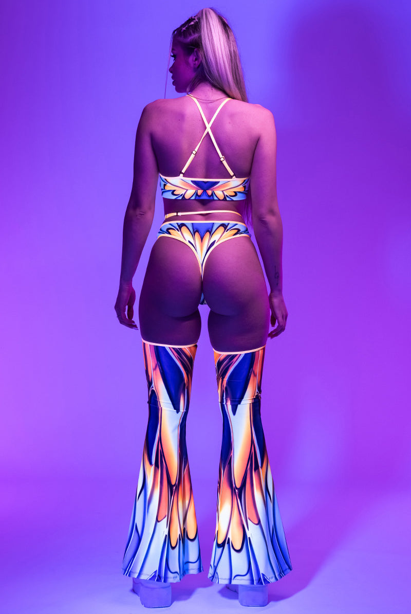 solar-bloom-o-ring-chaps-set-back-view-uv