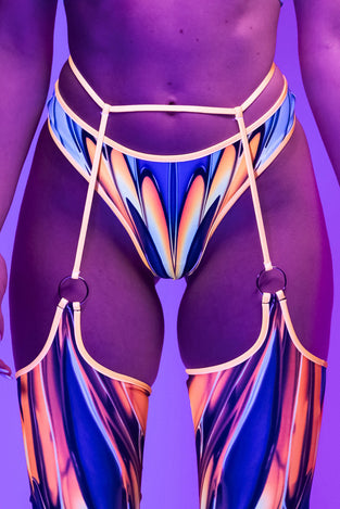 solar-bloom-thong-bikini-close-front-view-uv