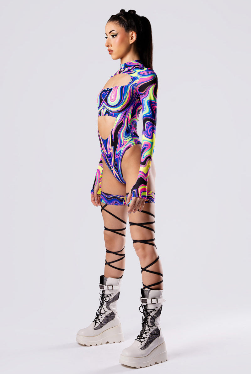 total-obsession-long-sleeve-bodysuit-side-view