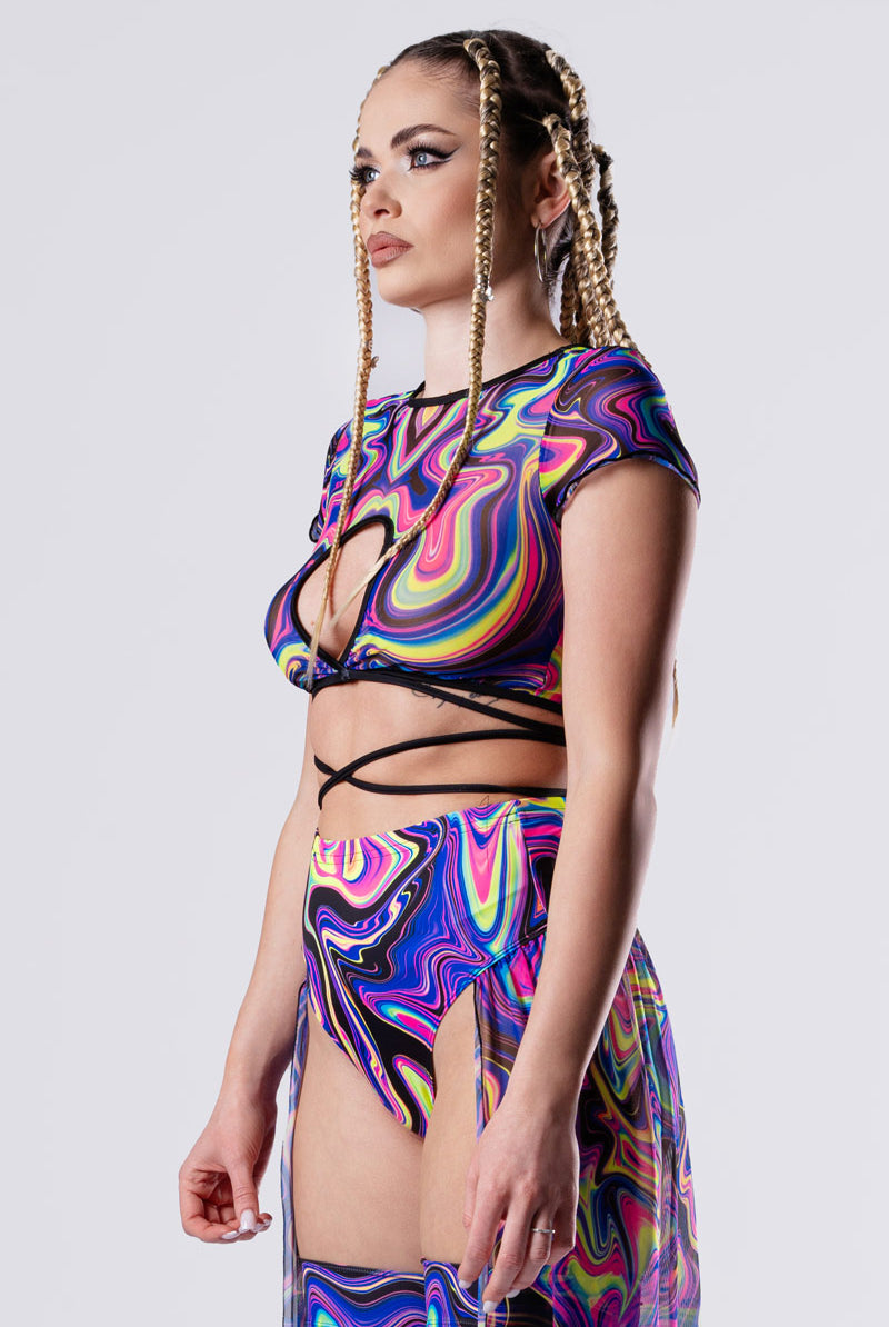 total-obsession-strappy-top-close-side-view