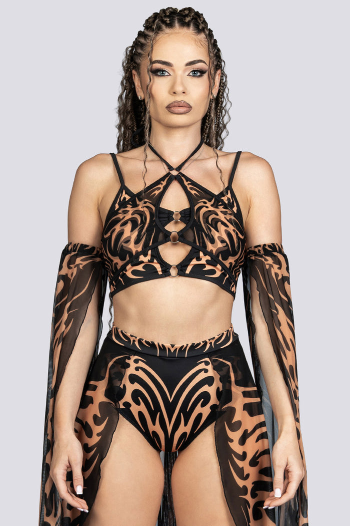 Untamed O Ring Cut Out Top Festival Outfit