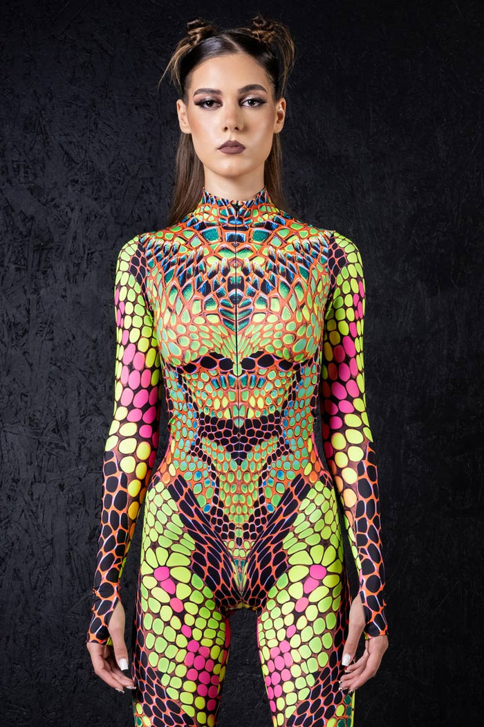 venomous-reptile-costume-close-view