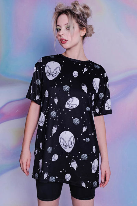 Rave Outfit Black Alien Heads Tee Front View