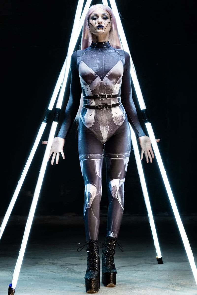 Witch Hunter Costume Close View