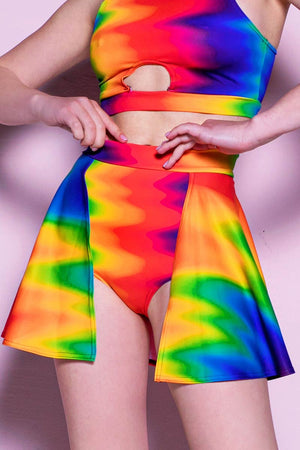 Rainbow Overflow Backside Shorts Skirt Close View